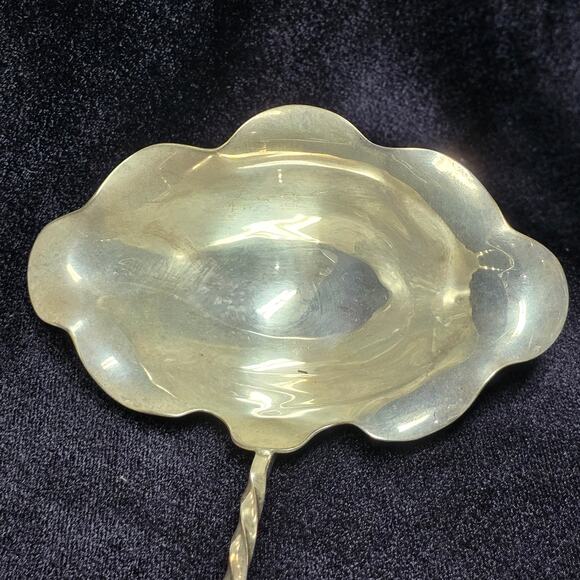 Vintage Twisted Handle Scalloped Punch Ladle 15" - Picture 4 of 10
